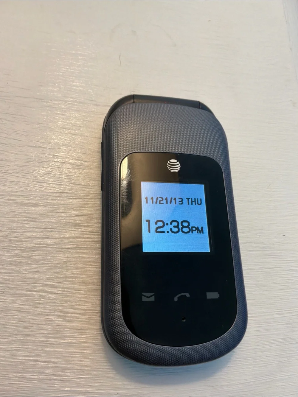 At&T Pantech Breeze IV Black Flip Phone - Classic Mobile with Keypad